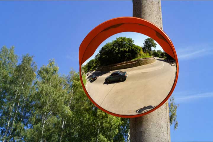 All You Need To Know About Safety Mirrors, Why Is A Convex Mirror Used To Look Under Vehicle During Security Check